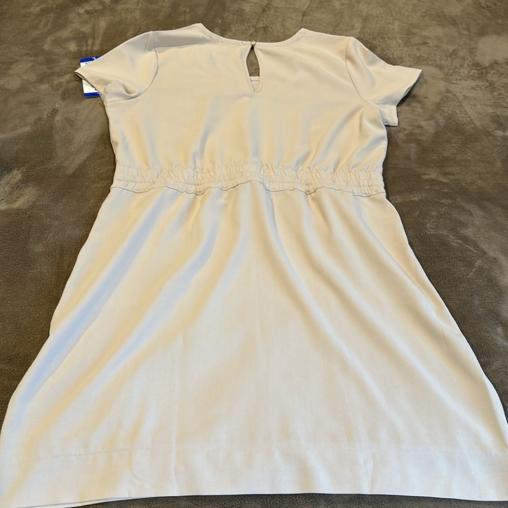 Dress - Picture 3 of 5
